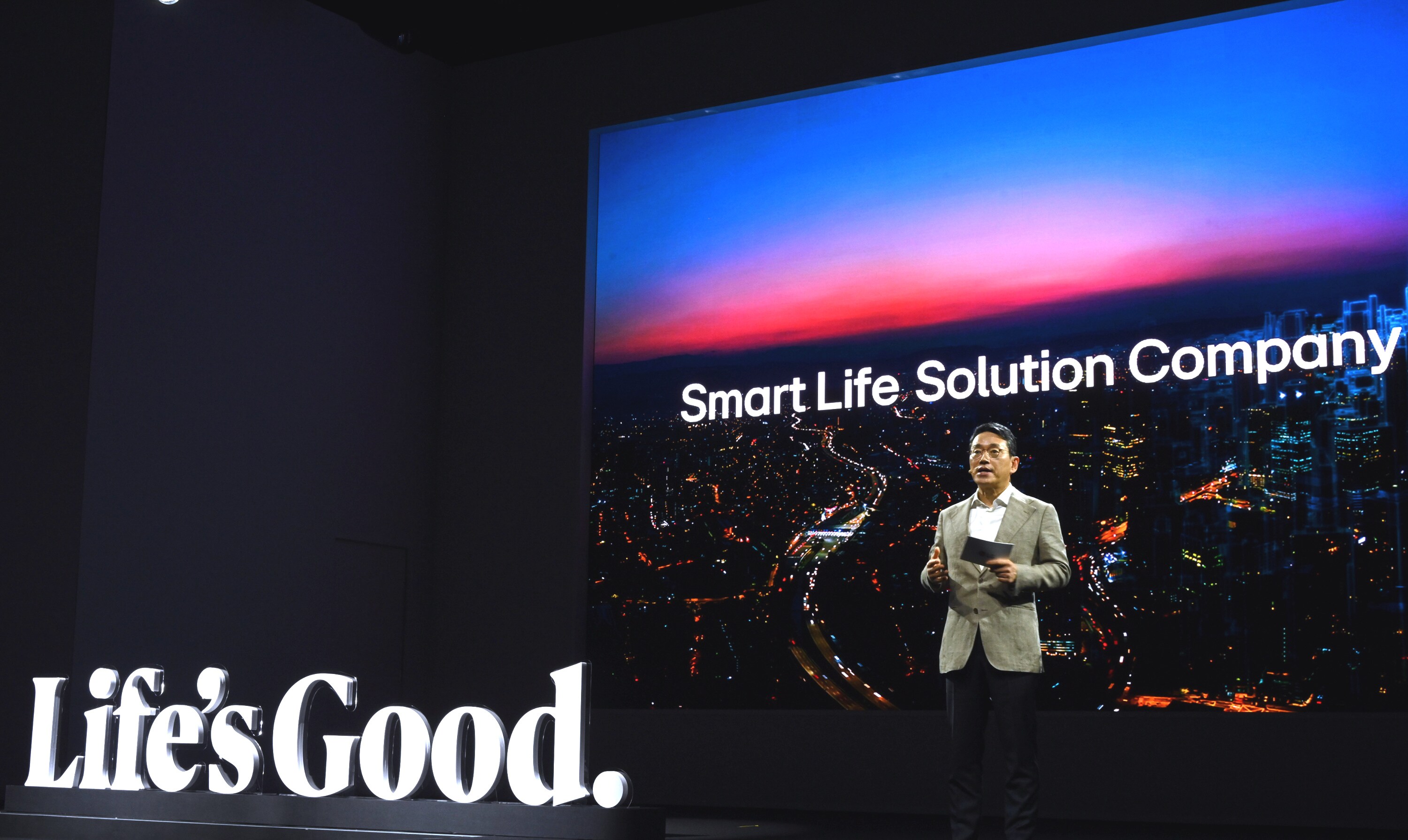 LG CEO Announces Bold Vision to Transform LG Into ‘Smart Life Solutions Company’